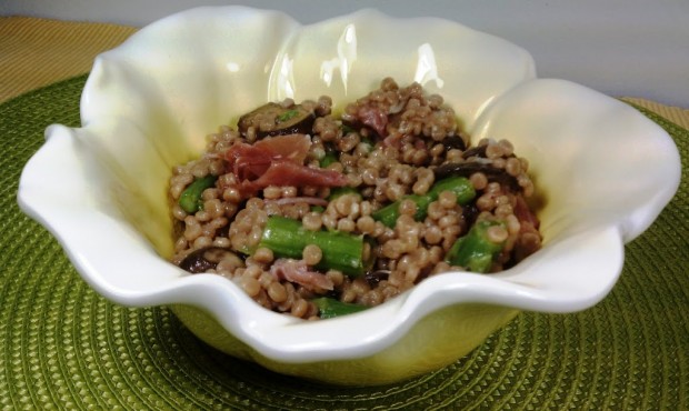 Couscous with Prosciutto, Mushrooms and Asparagus