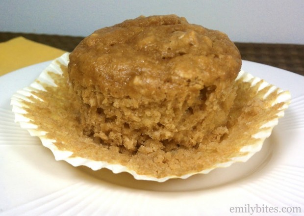 Peanut Butter Banana Oatmeal Muffins