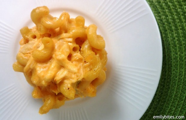 Buffalo Chicken Mac and Cheese Muffin