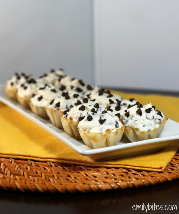 Chocolate Chip Cannoli Cups