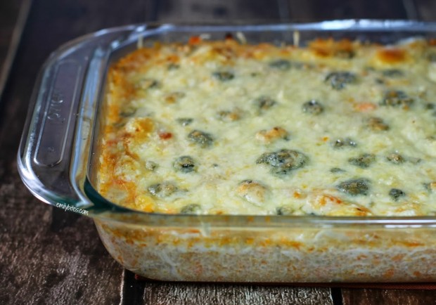 Buffalo Chicken Quinoa Bake