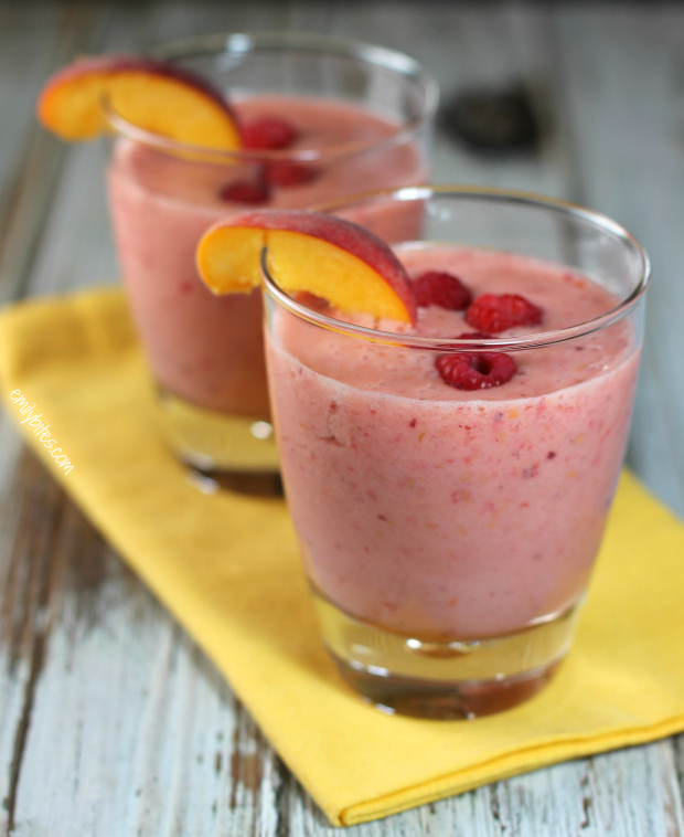 Raspberry Peach Tea Smoothie