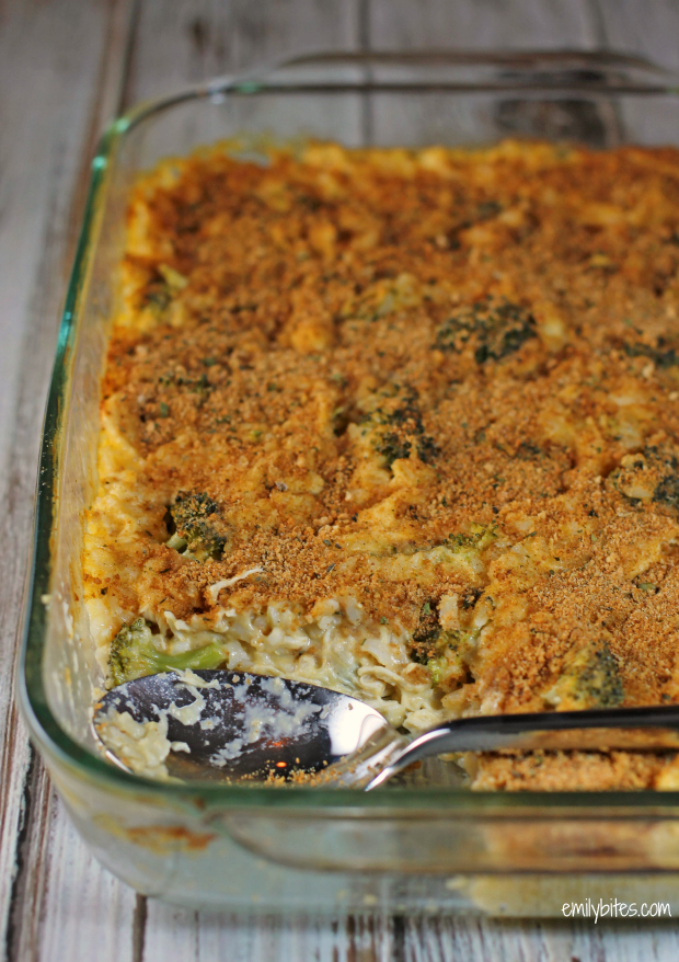 Cheesy Chicken Broccoli & Rice Casserole