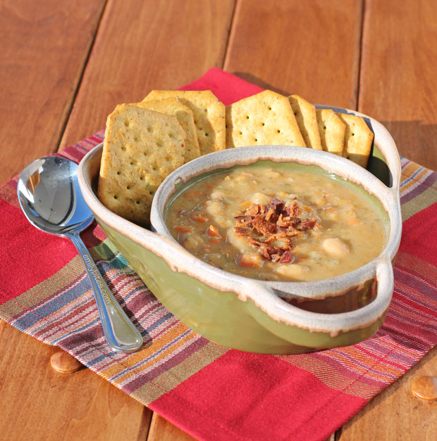 Slow Cooker White Bean Soup