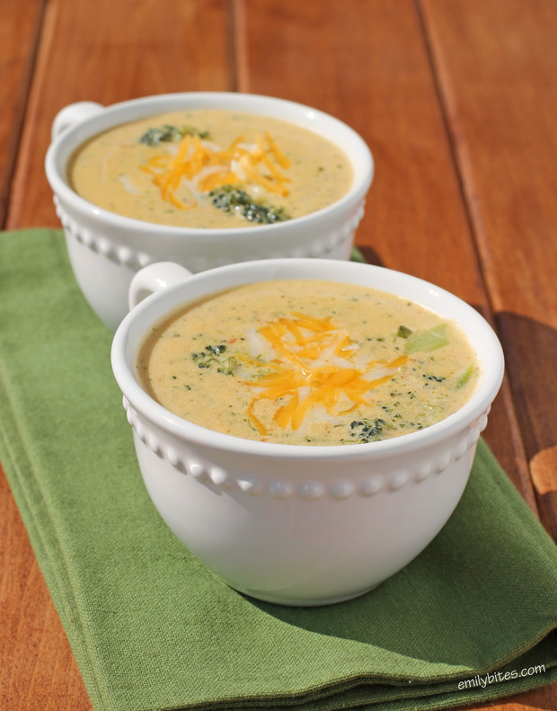 Skinny Broccoli Cheddar Soup