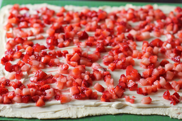 Strawberry Cheesecake Pinwheels