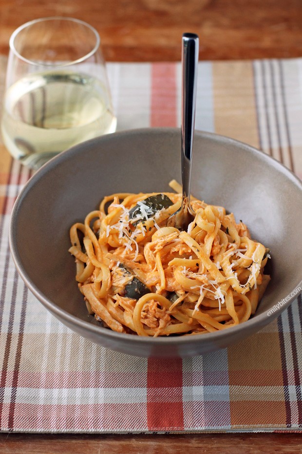 Slow Cooker Kickin’ Chicken Pasta