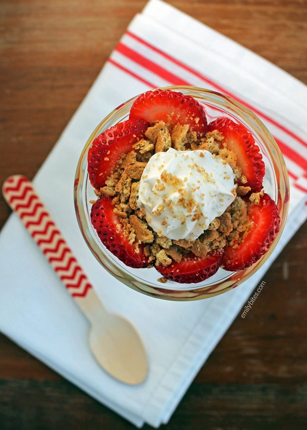 Strawberry Cheesecake Pudding Parfaits