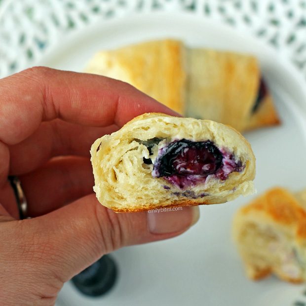 Blueberry Cheesecake Rolls