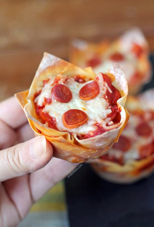 Pizza Wonton Cups