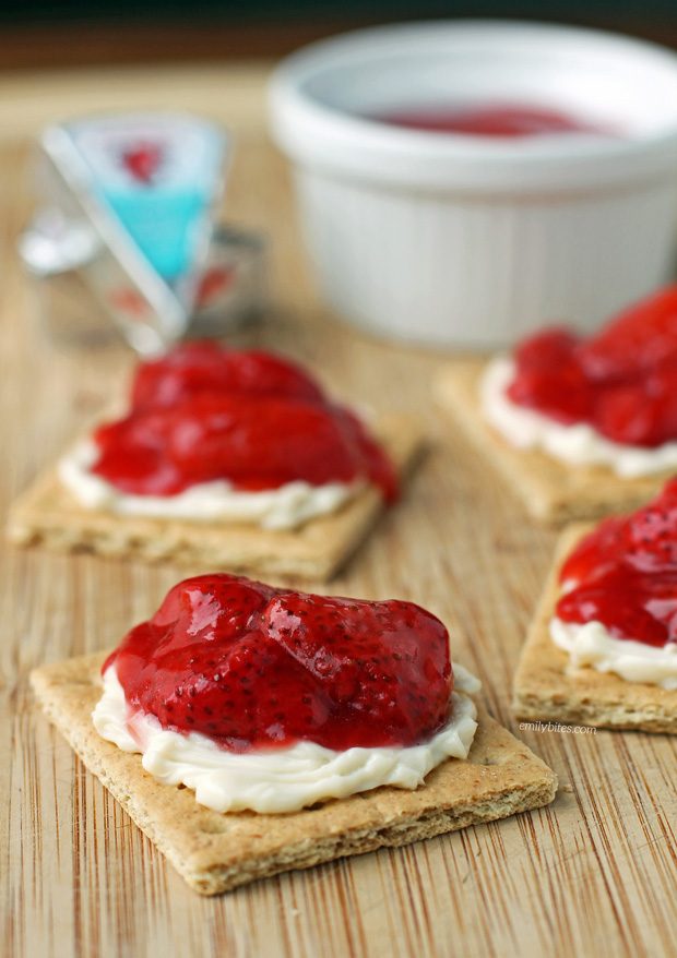 Strawberry Cheese Grahams