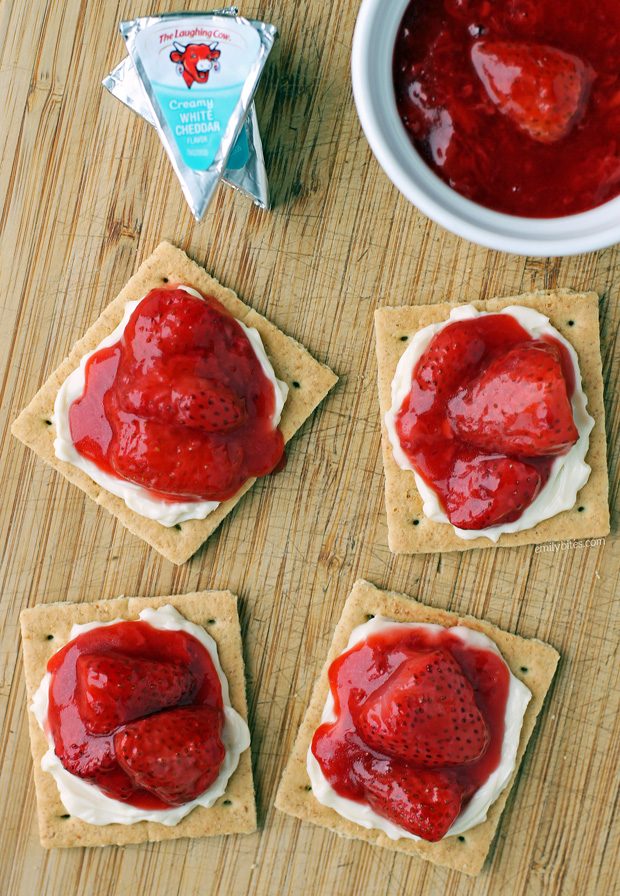 Strawberry Cheese Grahams