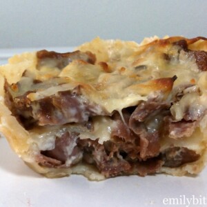 French Dip Wonton Cupcake