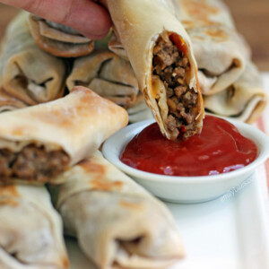 Cheeseburger Egg Rolls