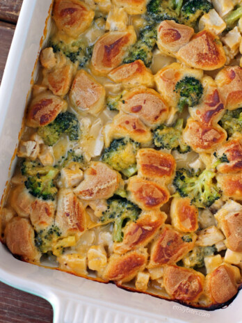 Bubble Up Cheesy Chicken and Broccoli Bake