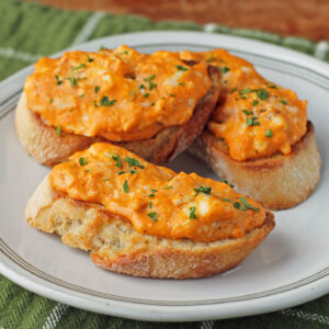 Cheesy Buffalo Chicken Toasts on a plate